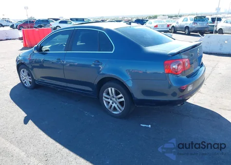 2006 Volkswagen Jetta Tdi from USA, damaged, VIN 3VWDT71K86M018640